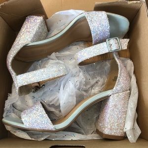 Boohoo light blue glitter block heels